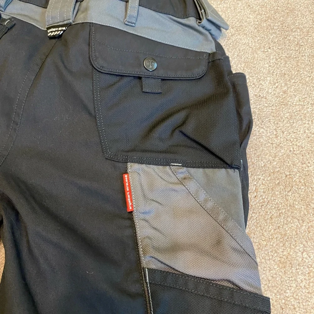 Boys Cargo pants size 12. Amazing quality! Super functional and Built to last. - Picture 6 of 11